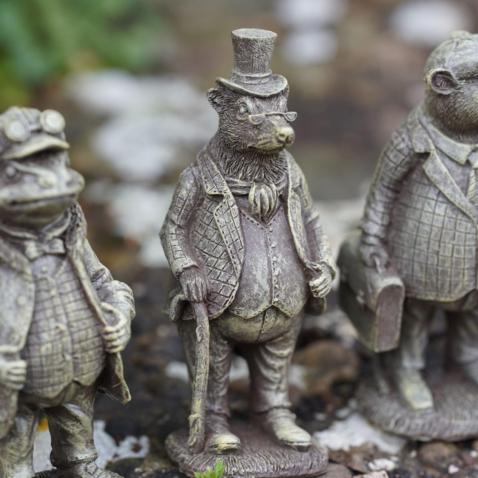 Set 4 Wind in the Willows Resin Statue | Mr Badger Mole Toad Ratty Home ...