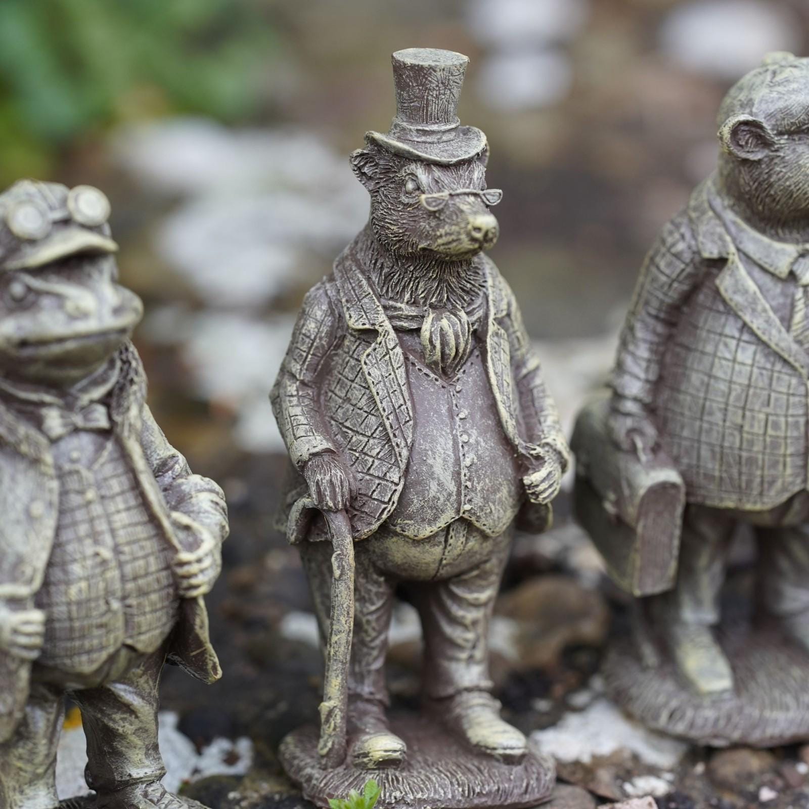 Set 4 Wind in the Willows Resin Statue | Mr Badger Mole Toad Ratty Home ...
