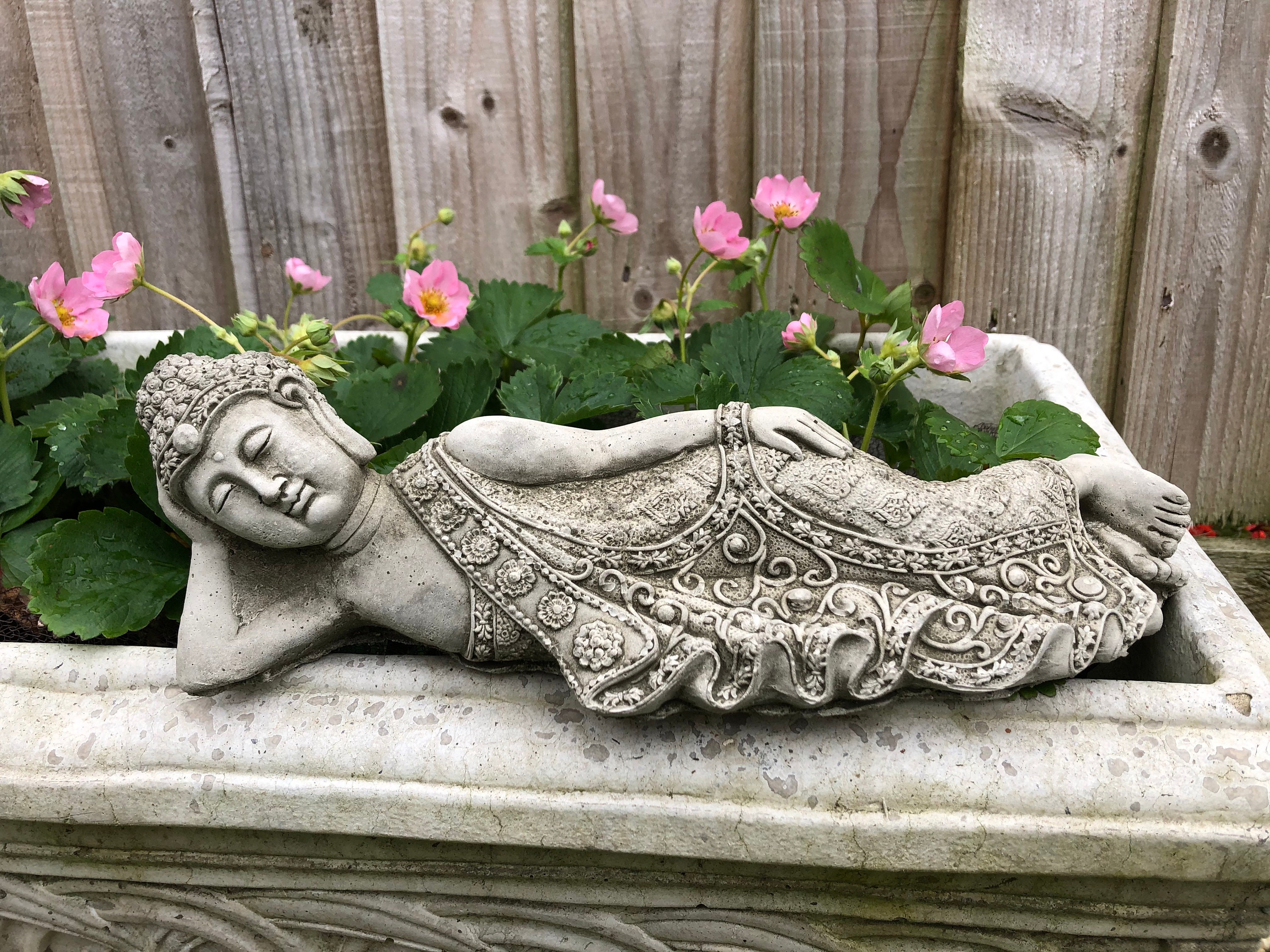 Reconstituted Stone Oriental Sleeping Buddha Statue Concrete Garden  Ornament Outdoor -  Canada