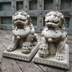 Pair of foo dog stone statues | oriental dragon animal buddha garden ornament