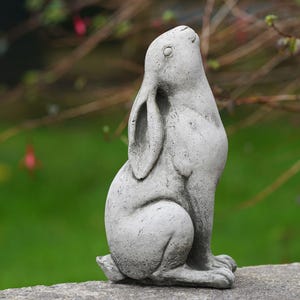 Rabbit gazing hare stone statue | animal bunny outdoor decoration garden ornament