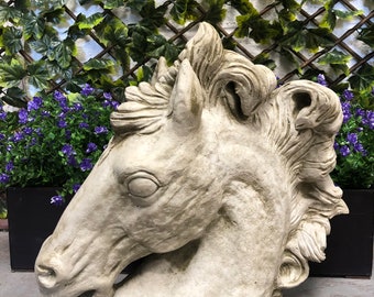 Display For Home Bust Animal Pony Garden Horse Head Figurine on Plinth Display For Home Bust Animal Pony Garden Horse Head Figurine on Plinth