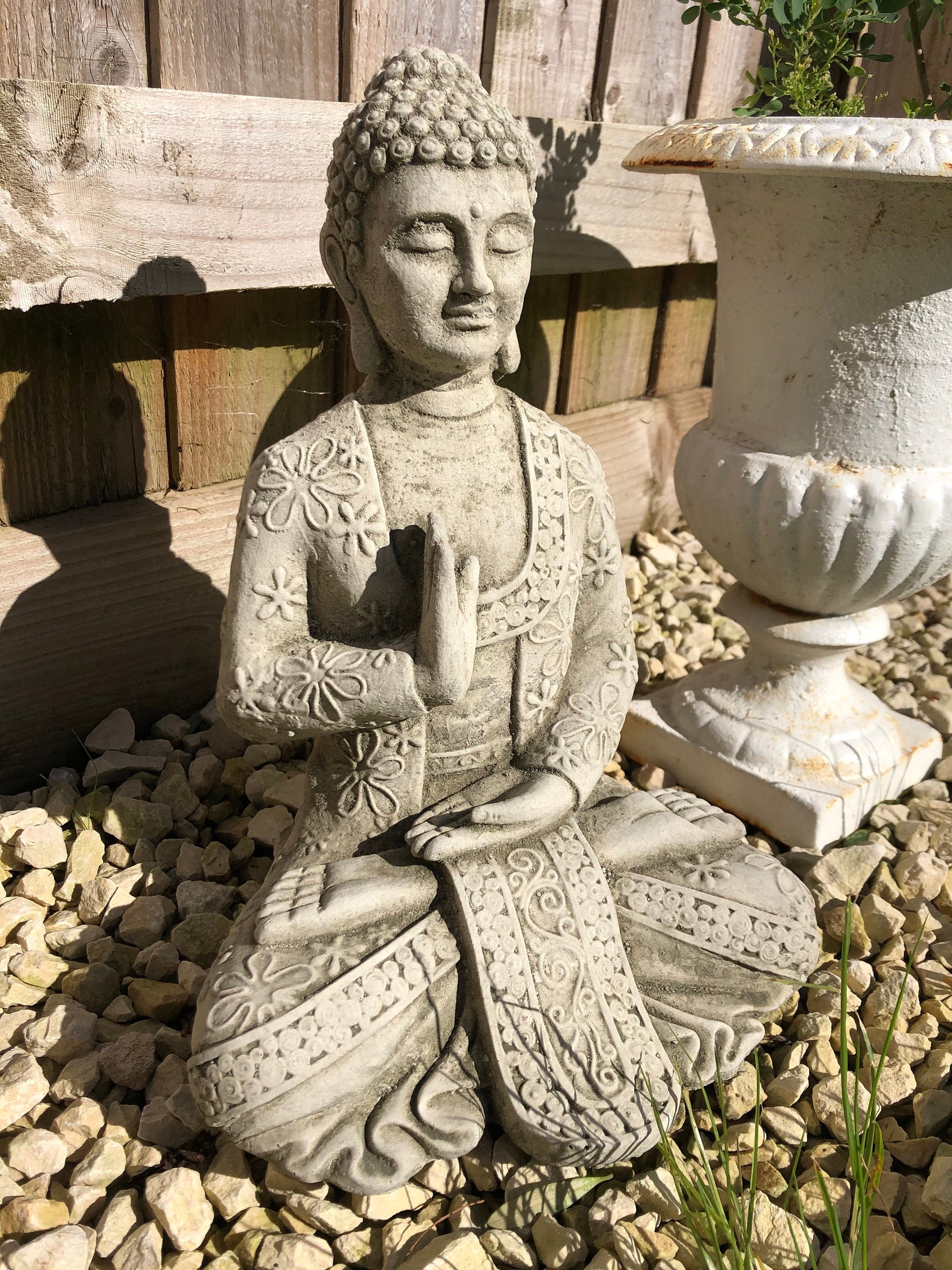 Gereconstitueerde stenen mediterende boeddhabeeld vintage - Etsy