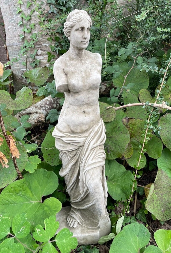 Outdoor statues discount