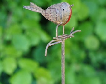 Robin on stick large metal garden ornament | outdoor british bird decoration gift robins loved ones large stake