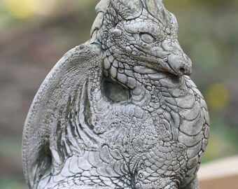 立位の竜の石像 | 神話的なケルトの屋外庭園装飾彫刻 - Etsy 日本