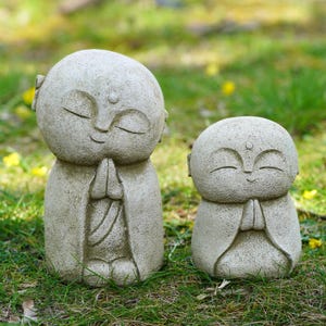 2 Statuette Buddha Minimaliste In Arenaria Fatte A Mano - Ornamento Monaco Zen Per Acquario E Scrivania - 3