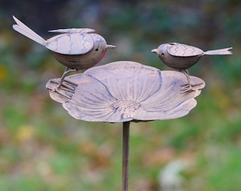 121cm Robin on Flower Birdbath Metal Garden Feeder Ornament Outdoor | British Bird Watcher Gardening Large Gift
