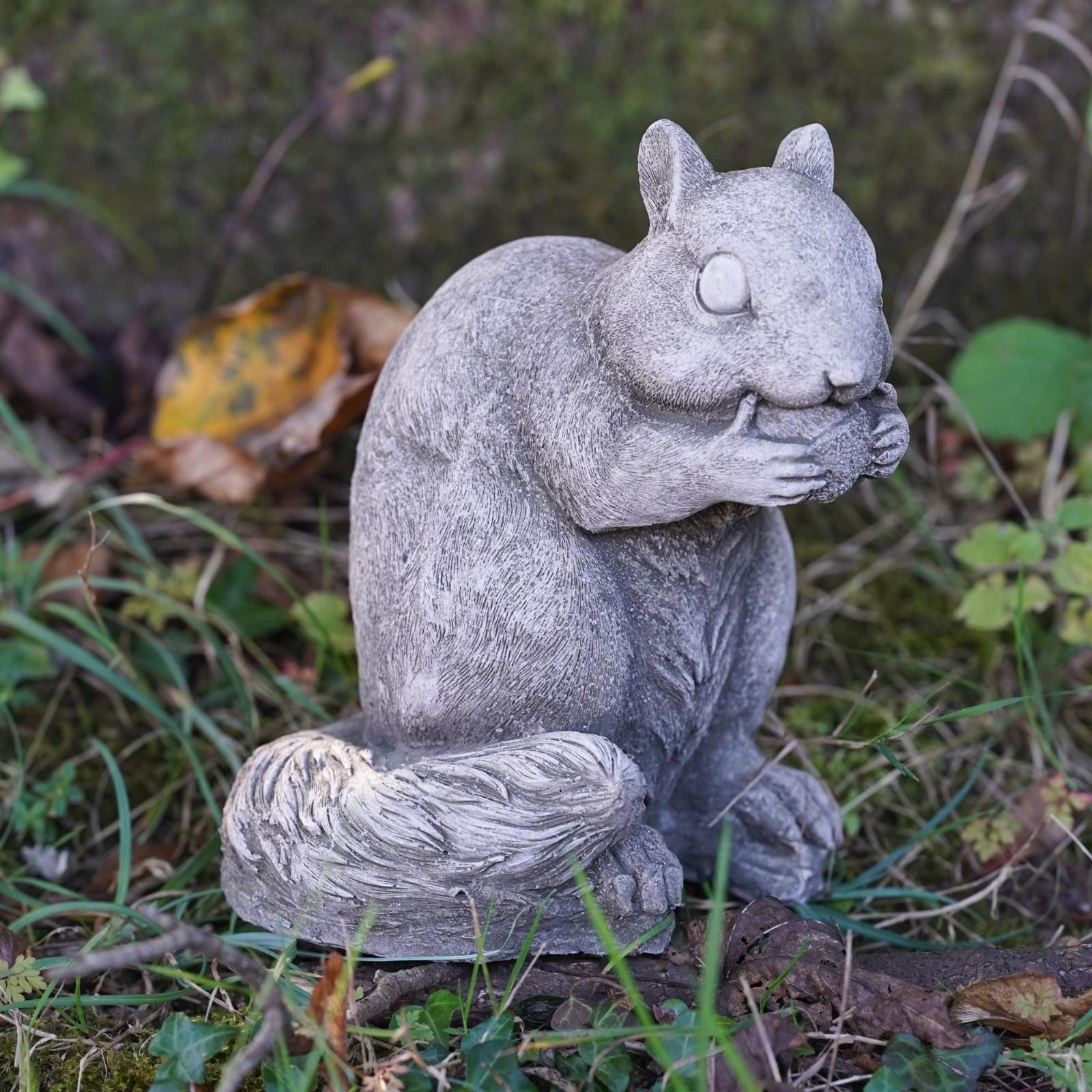 リスの石像 屋外 庭 装飾 英国 動物 彫刻 装飾 - Etsy 日本