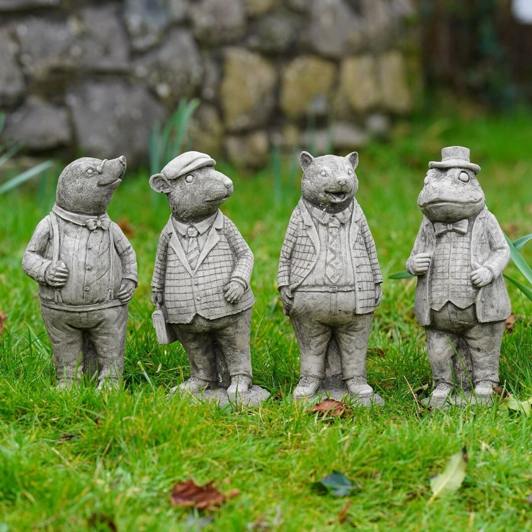 Set 4 Wind in the Willows Stone Statues | Mr Mole Mouse Badger Toad ...