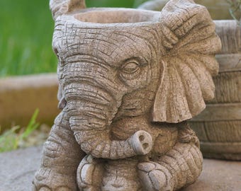 Elephant plant pot stone planter | sculpture statue concrete outdoor garden deco