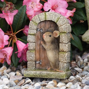 Mouse Door Resin Statue | Indoor Garden Outdoor Home Tree Animal Decoration Ornament