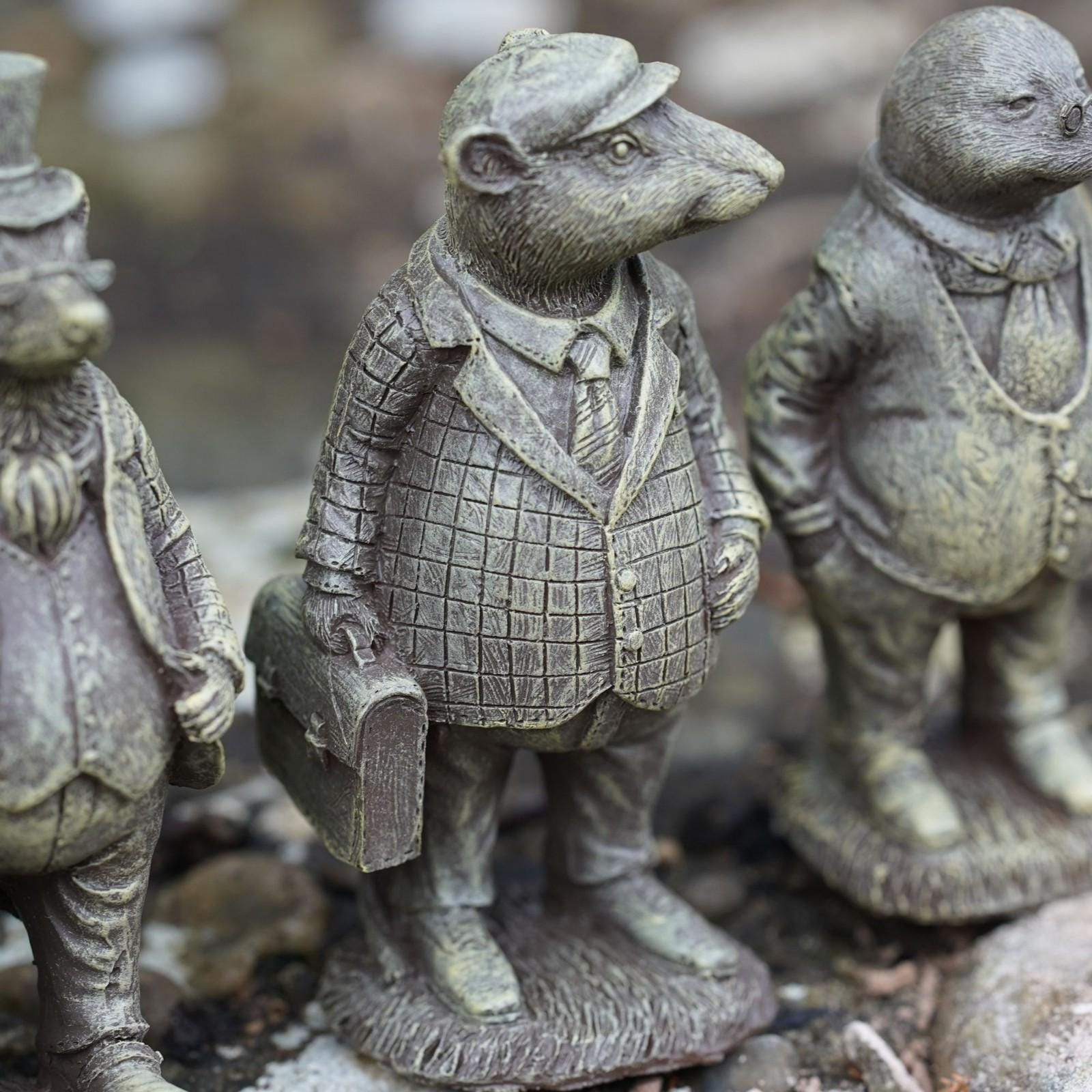 Set 4 Wind in the Willows Resin Statue | Mr Badger Mole Toad Ratty Home ...
