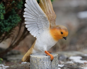 Winged Robin Resin Statue Home Garden British Bird Sculpture Outdoor Ornament Robins Appear British Gift