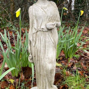Greek lady stone garden statue | outdoor classical roman god sculpture ornament
