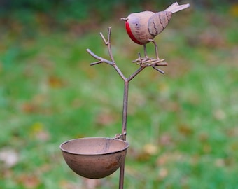 Robin on Twig Bird Feeder Bath Metal Garden Ornament Outdoor Statue Decoration | British Bird Watcher Gardening Large Gift