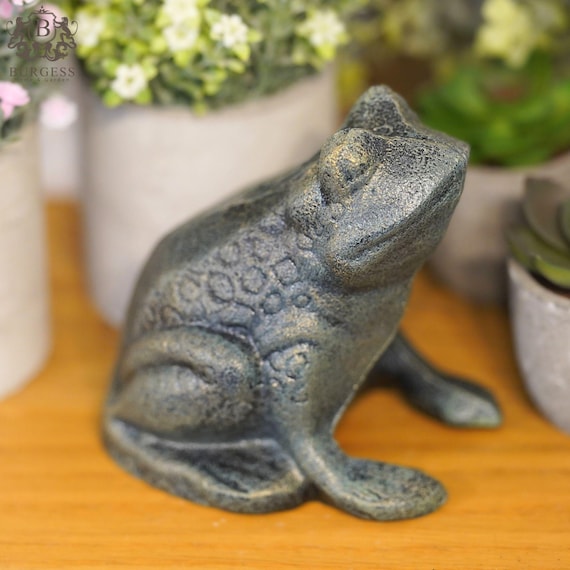 Cast iron frog antique finish | metal toad statue animal home