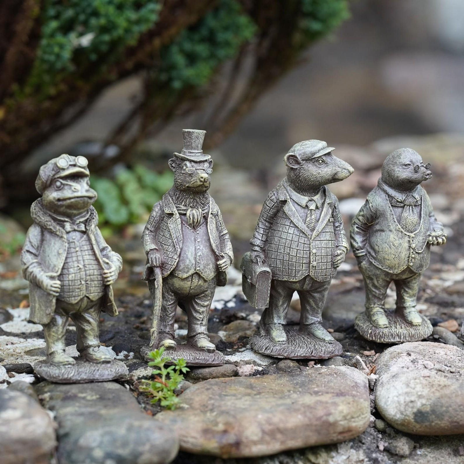 Set 4 Wind in the Willows Resin Statue | Mr Badger Mole Toad Ratty Home ...
