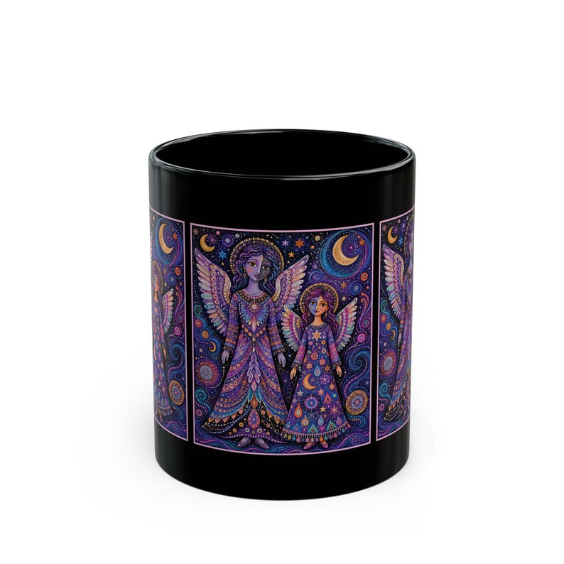Mystische Engel Schwestern Tasse | Engel Sophie & Elsbeth | Lila Himmlischer Mond Sterne Boho Artwork Tasse | Schwarze Keramik Kaffeetasse Bild 6