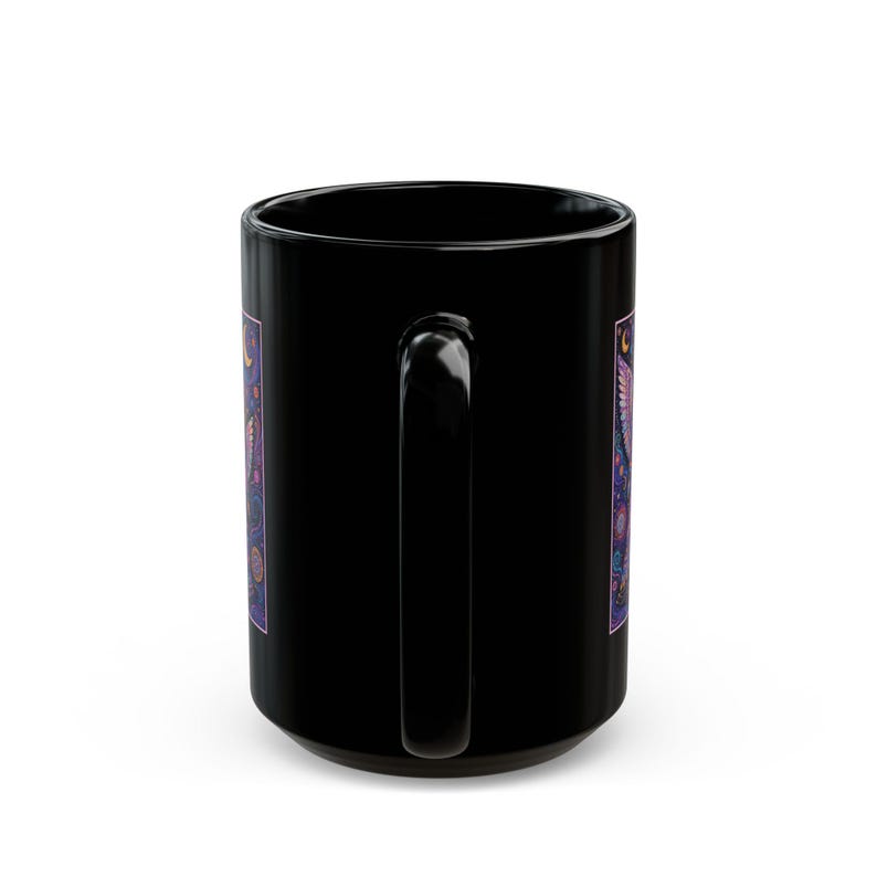 Mystische Engel Schwestern Tasse | Engel Sophie & Elsbeth | Lila Himmlischer Mond Sterne Boho Artwork Tasse | Schwarze Keramik Kaffeetasse Bild 12