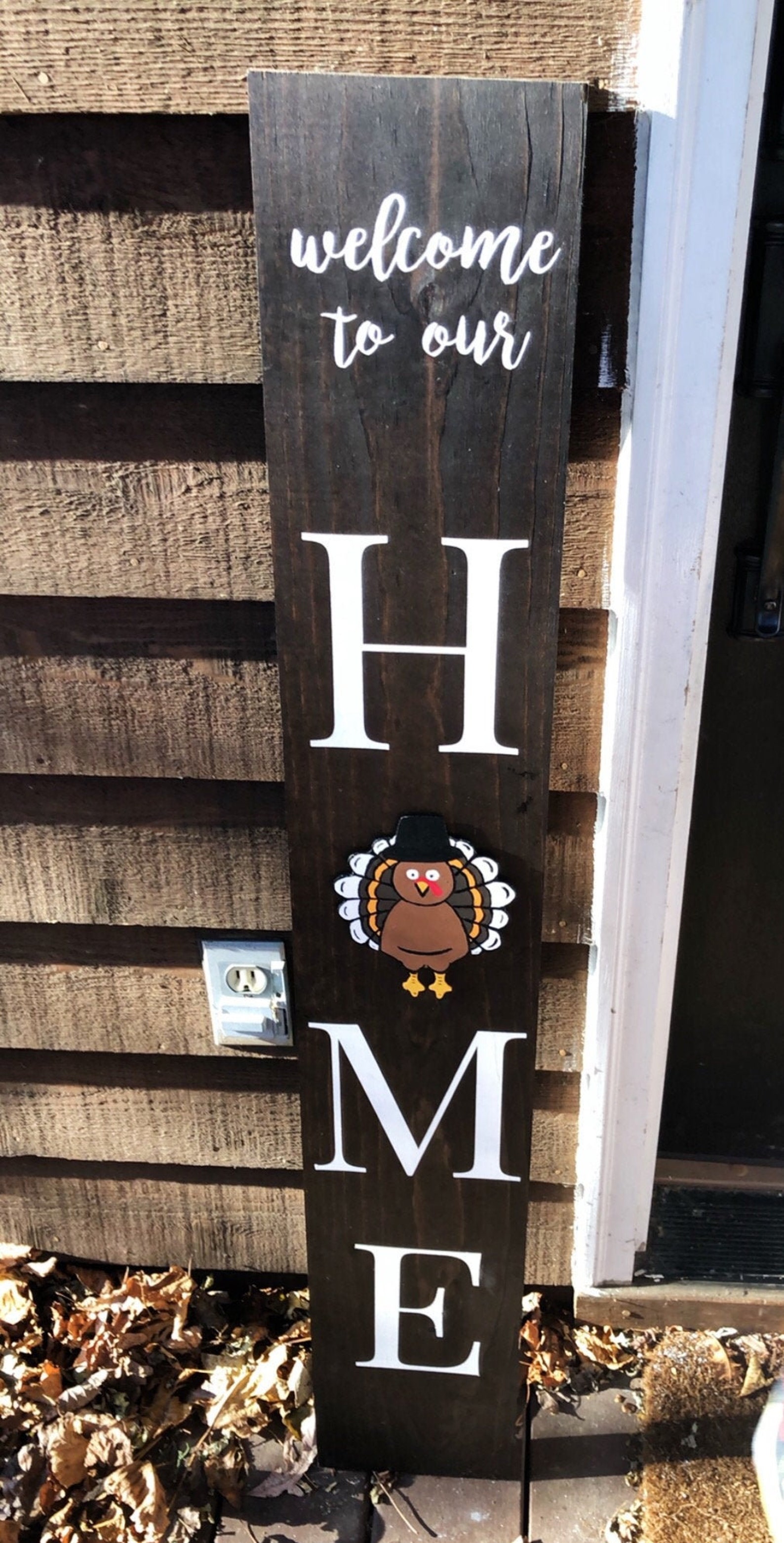 Vertical HOME Sign With Interchangeable O Wooden Includes 2