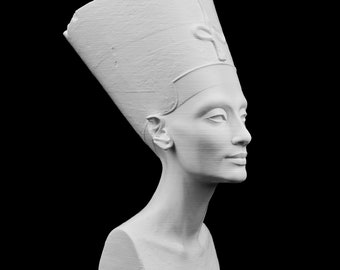 Busto de Nefertiti de la antigua reina egipcia escaneado en 3D