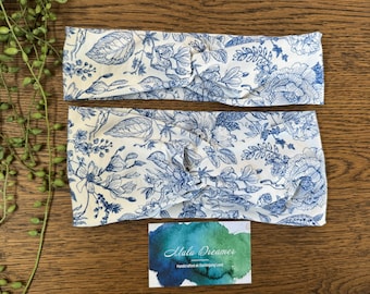 Women’s twist turban headband l Knot headband. Blue Fleur print design.
