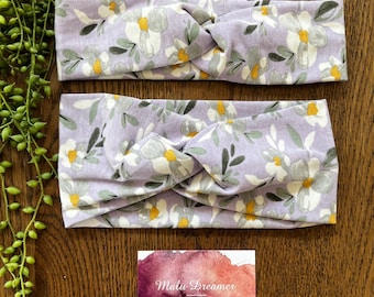 Women’s twist turban headband l Knot headband. Lavender Daisy.