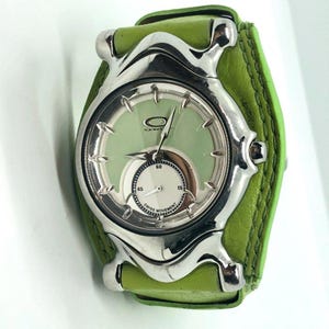 Oakley Jury Watch Saddleback Leather Green Dial Rare - Etsy