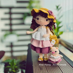PDF English pattern, EMILY doll, Crochet doll, Cochet doll pattern, including the little pig
