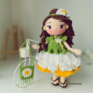 PDF ENGLISH pattern , Crochet doll pattern, DAISY doll, Instant download