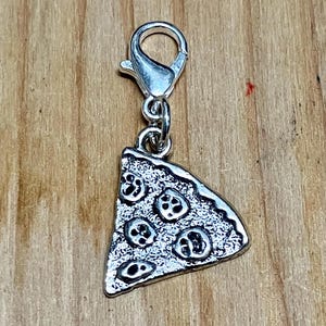 Slice of pizza  - vintage silver plated charm on spinner.