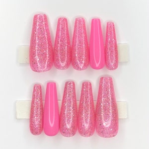 Pink glitter nails, pink nails,Pink glitter press ons, pink Valentine’s day nails,valentines day nails, vday nails, pink vday nails, pink