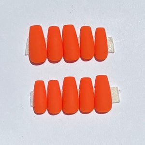 Orange press on nails, orange nails,fall orange nails,summer nails, Kylie inspired nails, trending nails, press on nails,plain orange nails