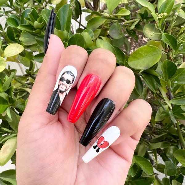 Bad bunny press on nails, Bad Bunny nails, un verano sin ti nails,el conejo malo uñas,Valentine’s bad bunny nails, Coachella bad bunny nails