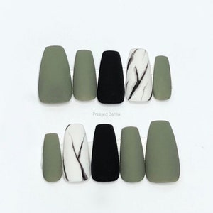 White marble nails, black marble nails, fall press on nails, spring nails, green nails, matte green nails, fall green nails, 2023 fall nails