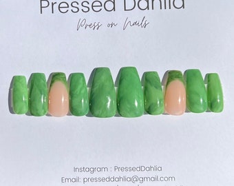 Jade press on nails,green crystal nails,green marble nails,jade nails,gemstone nails,Coachella nails,stagecoach nail,Spring nails,summer