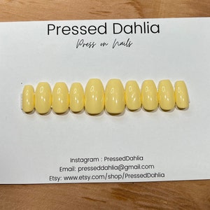 Pastel yellow press on nails, yellow nails, Easter nails, spring nails, Coachella nails,festival nails, summer nails,pastel nails,cute nails