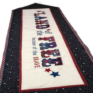 4th of July Table Runner, Machine Embroidery Tablerunner, Patriotic Tablerunner