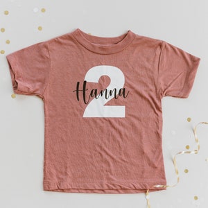 Old pink birthday shirt for girls with name and number Children's birthday shirt personalized with number & name image 2