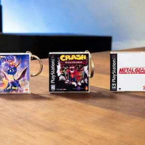 Portachiavi PS1 in miniatura: Crash, Sypro, Metal Gear Solid e altro!