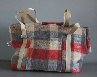 Sutherland Snug Handmade Pet Carrier