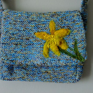 Lonely As A Cloud knitted shoulder bag imagem 1