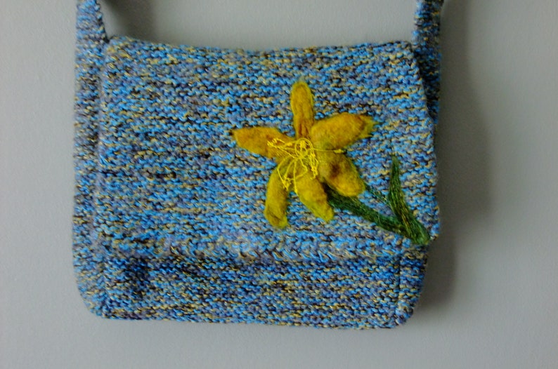 Lonely As A Cloud knitted shoulder bag imagem 1