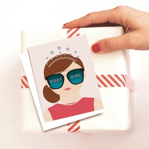 Happy Birthday Girl Card, Trendy Cute Sunglasses Star Crown Card, B-Day Card pour elle, Cute Flower Girl Birthday Card pour Sister, BFF, Her