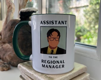 Asistente de la taza del Gerente Regional - Taza de Dwight Schrute - Taza de la oficina - Taza del programa de televisión - The Office USA - Santa secreto - regalo para el jefe