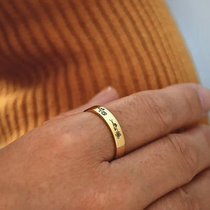 18k Custom Band Birth Month Ring, Personalized Family Birth Flowers, Birth Flower Bouquet, Dainty Gold Stacking Ring, Christmas Gift for her