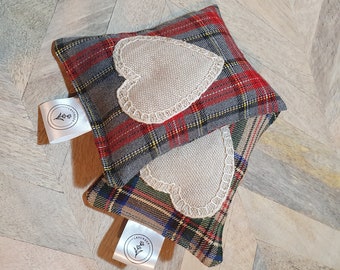 Lavender pillow sachet with heart, Tartan fabric, drawer freshener, filled with natural dried lavender, pleasant relaxing aroma