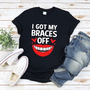 Tirei meu aparelho, camisa de aparelho, camisa de dentes, camisa dentária, camisa de ortodontista, presente de aparelho, camisa de dentista