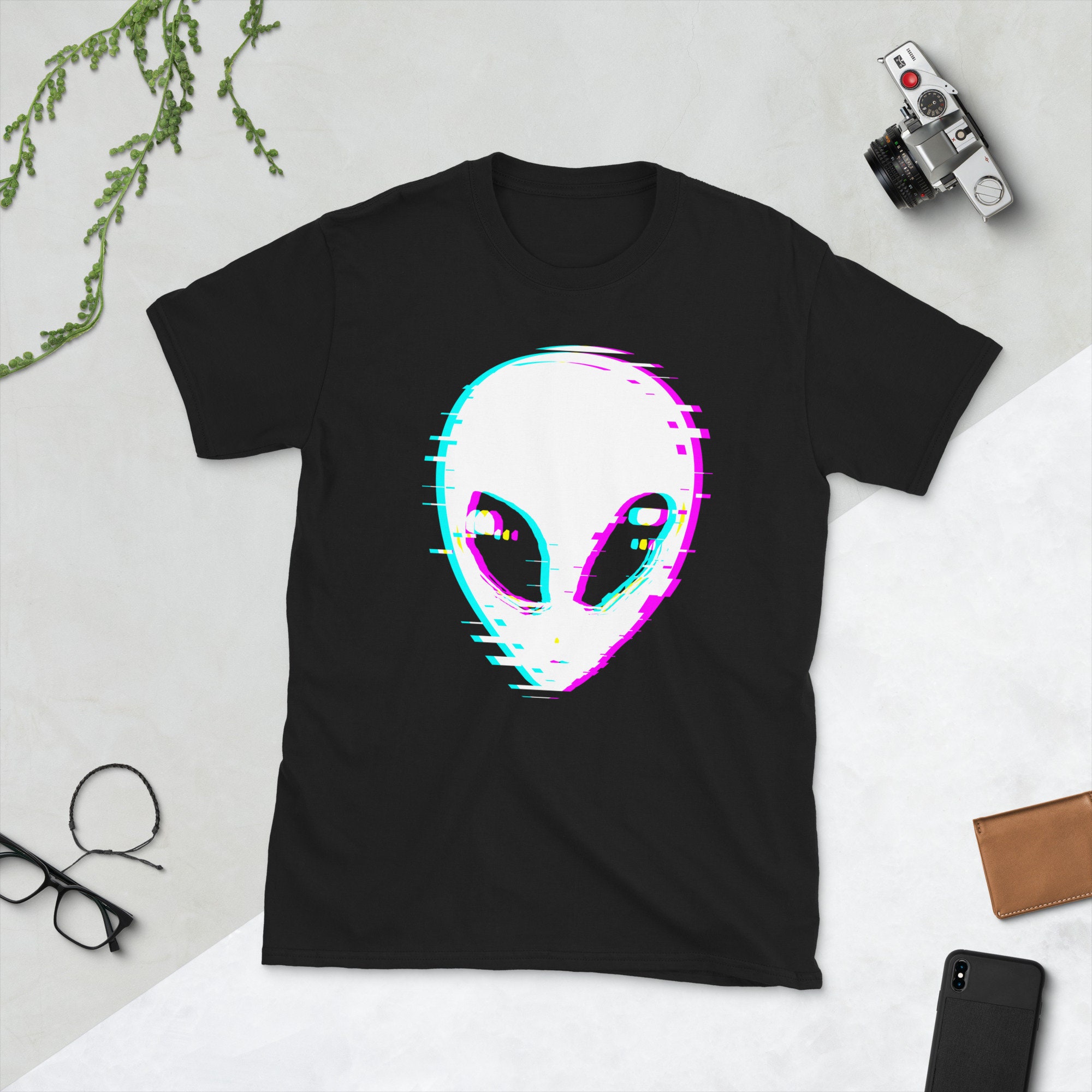 Retro Alien Shirt, Alien Shirt, Gifts for Alien Lovers, Alien Tshirt ...